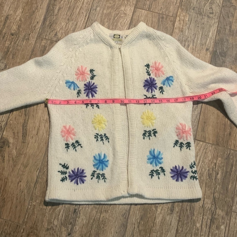 Women’s Ambassador cream colored cardigan with multi color floral embroidery - Picture 3 of 5